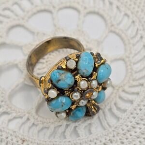 Vintage Turquoise glass Faux pearl ring size  adjustable Costume Read